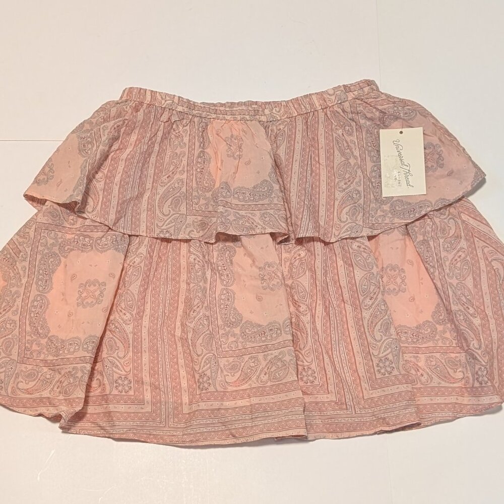 NWT Universal Threads Tiered Paisley Pink Short Skirt, Size XS